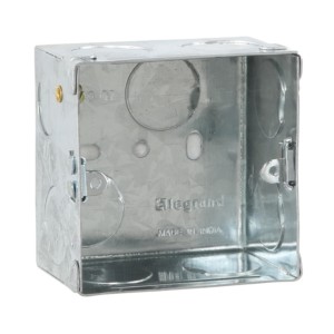 Legrand Myrius Flush box 1/2 module